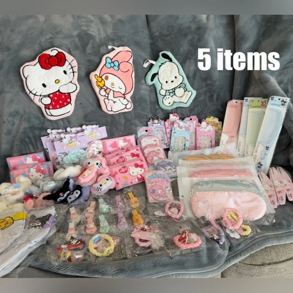 ❤️❤️SANRIO MYSTERY BUNDLE w/ Hello Kitty Foldable Shopping Tote